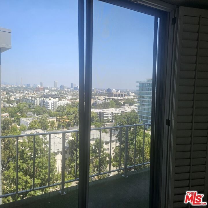 100 S Doheny Drive 1009 Los Angeles CA 90048 26 100 S Doheny Drive 1009 Los Angeles CA 90048