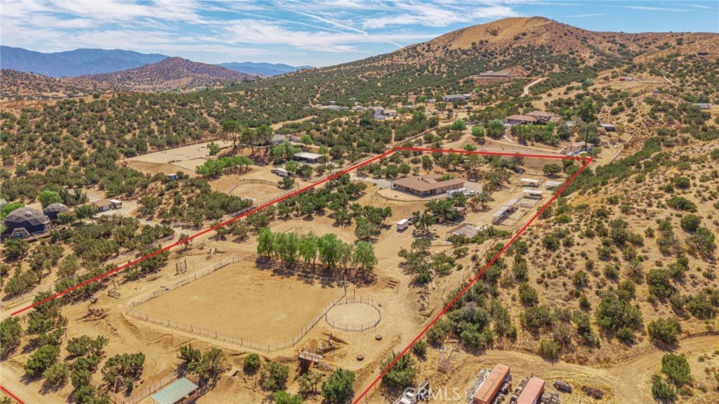 6535 Juniper Crest Road Agua Dulce CA 91390 71 6535 Juniper Crest Road Agua Dulce CA 91390