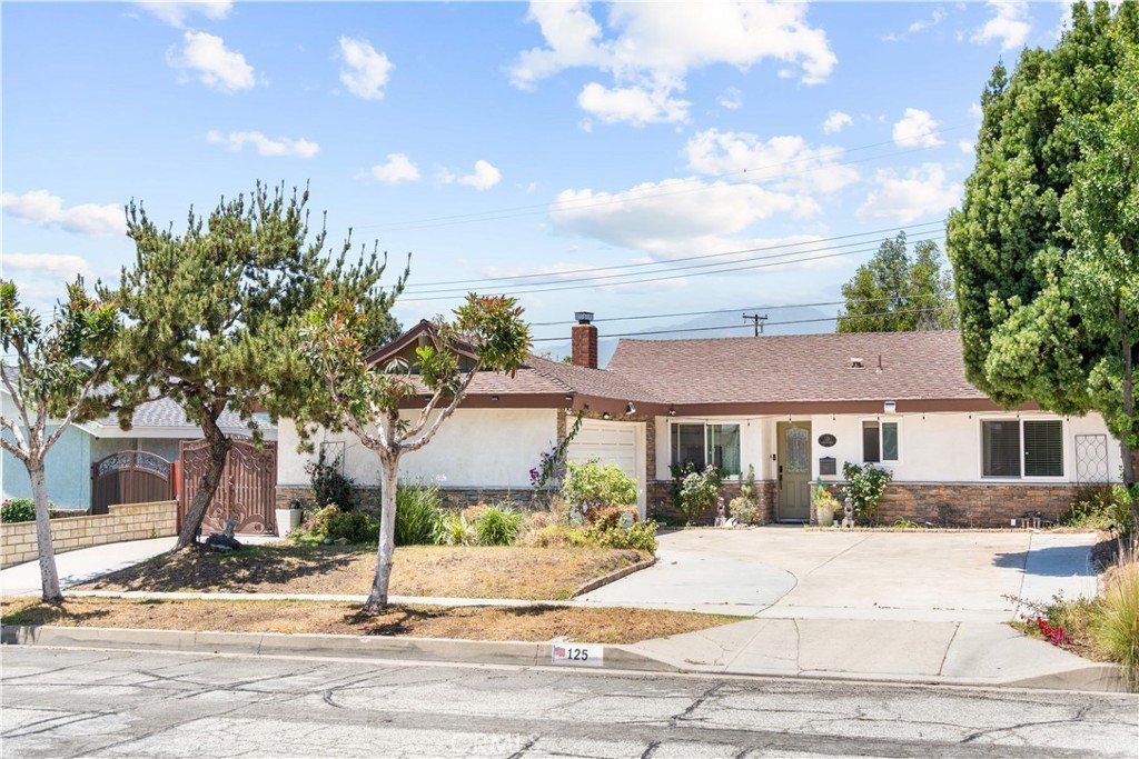 125 W Ronwood Street Glendora CA 91740 22 125 W Ronwood Street Glendora CA 91740
