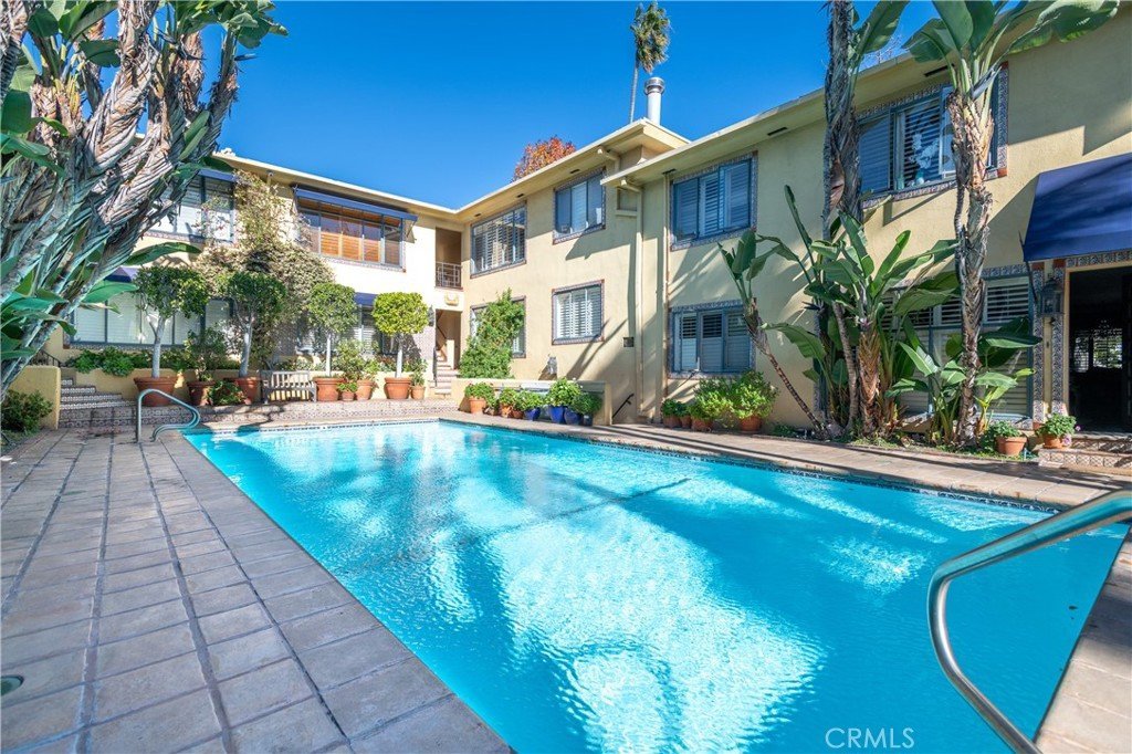 1615 N Laurel Avenue 203 Los Angeles CA 90046 27 1615 N Laurel Avenue 203 Los Angeles CA 90046