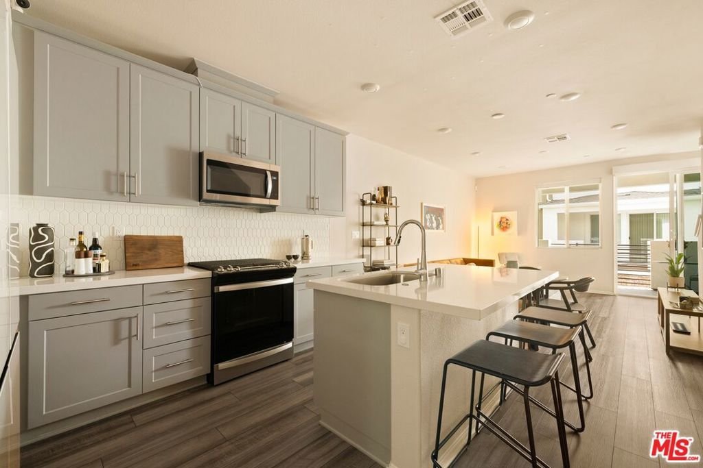 1716 Cayton Loop West Covina CA 91790 17 1716 Cayton Loop West Covina CA 91790
