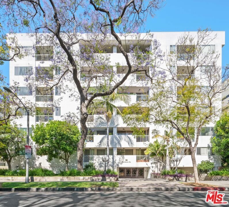 321 N Oakhurst Drive 601 Beverly Hills CA 90210 25 321 N Oakhurst Drive 601 Beverly Hills CA 90210