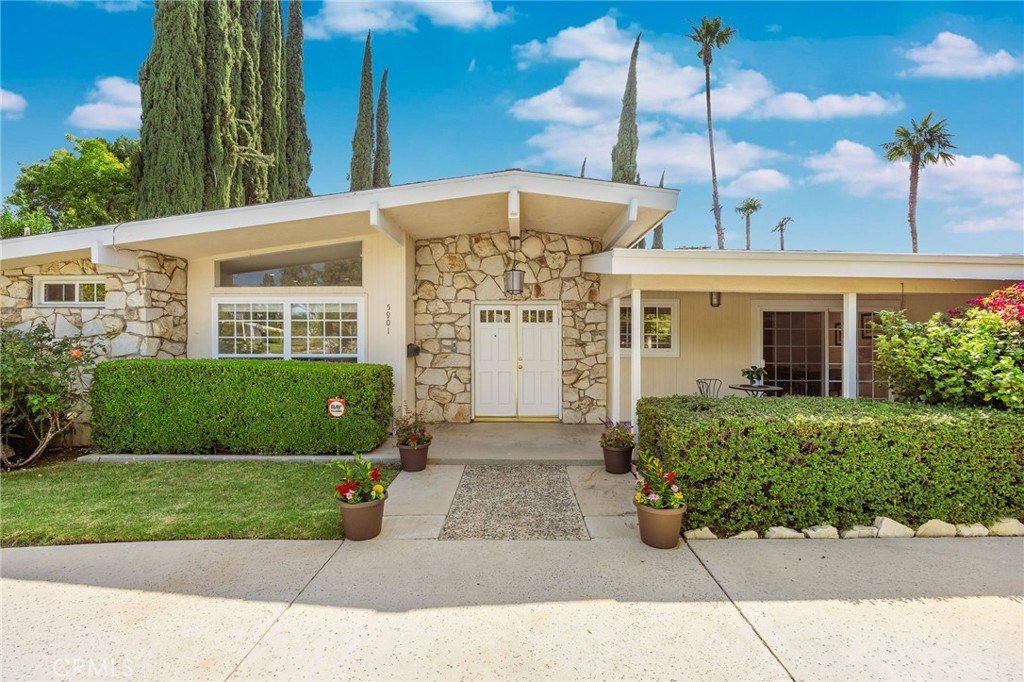 5901 Nita Avenue Woodland Hills CA 91367 33 5901 Nita Avenue Woodland Hills CA 91367