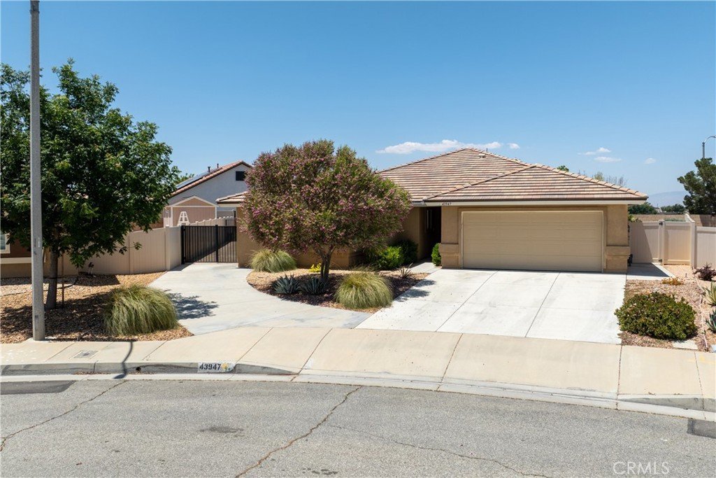 43947 Sondi Lancaster CA 93536 25 43947 Sondi Lancaster CA 93536