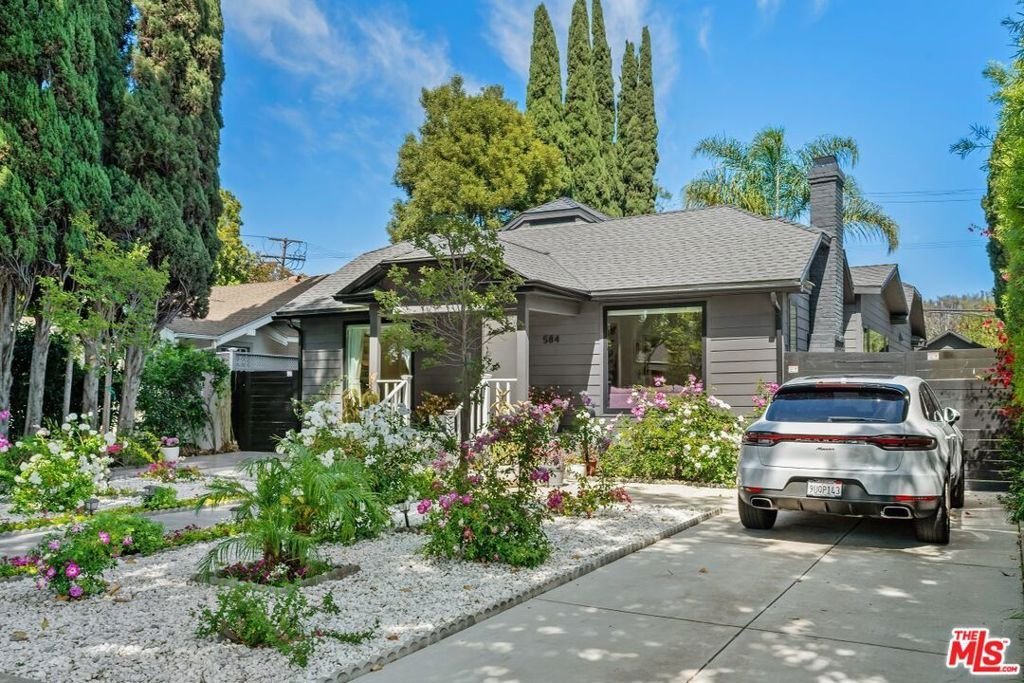 584 N Lucerne Boulevard Los Angeles CA 90004 30 584 N Lucerne Boulevard Los Angeles CA 90004