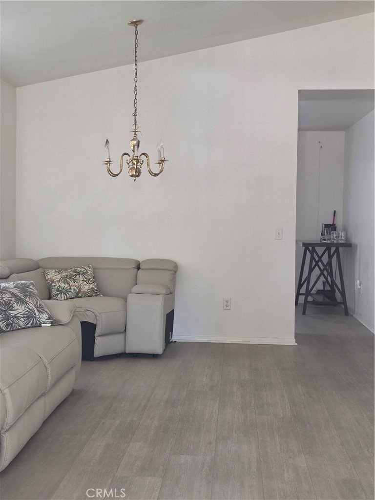 1915 W Stockwell Compton CA 90222 3 1915 W Stockwell Compton CA 90222