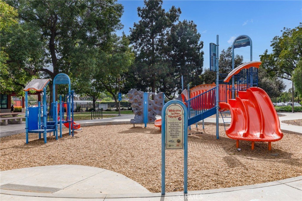 2925 Spaulding Street 303 Long Beach CA 90804 26 2925 Spaulding Street 303 Long Beach CA 90804