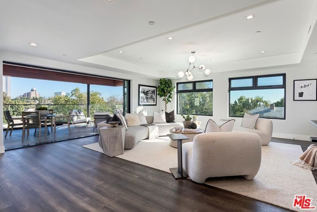1839 Pandora Avenue PH Los Angeles CA 90025 58 1839 Pandora Avenue PH Los Angeles CA 90025