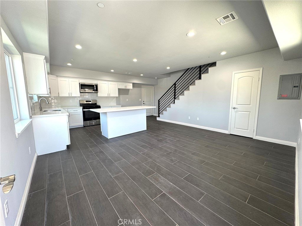 15616 Amar Road A La Puente CA 91744 16 15616 Amar Road A La Puente CA 91744