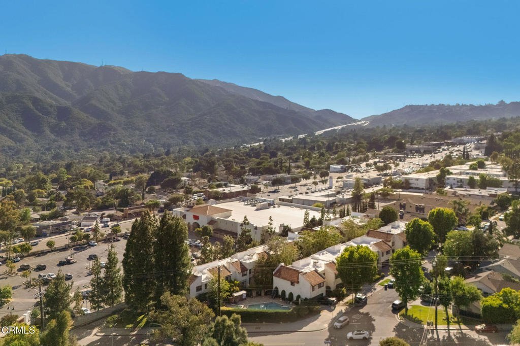 3200 Fairesta Street 16 La Crescenta CA 91214 45 3200 Fairesta Street 16 La Crescenta CA 91214
