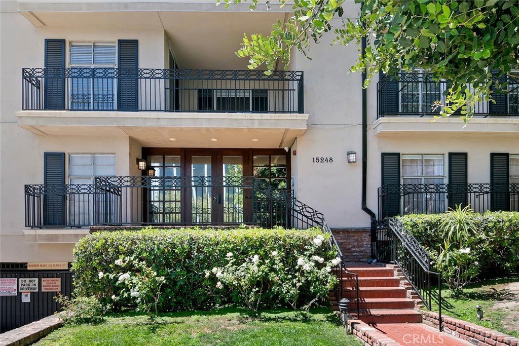 15248 Dickens Street 102 Sherman Oaks CA 91403 36 15248 Dickens Street 102 Sherman Oaks CA 91403