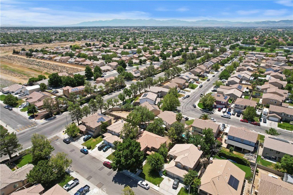 1516 W Avenue H4 Lancaster CA 93534 42 1516 W Avenue H4 Lancaster CA 93534