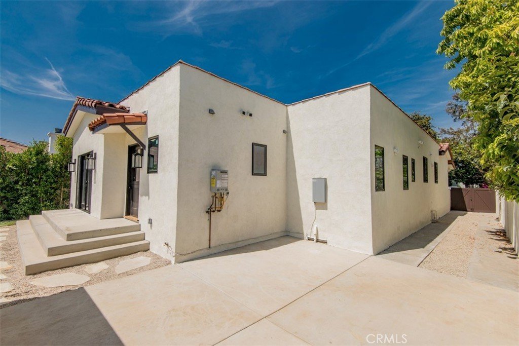 2357 Midvale Ave Los Angeles CA 90064 54 2357 Midvale Ave Los Angeles CA 90064