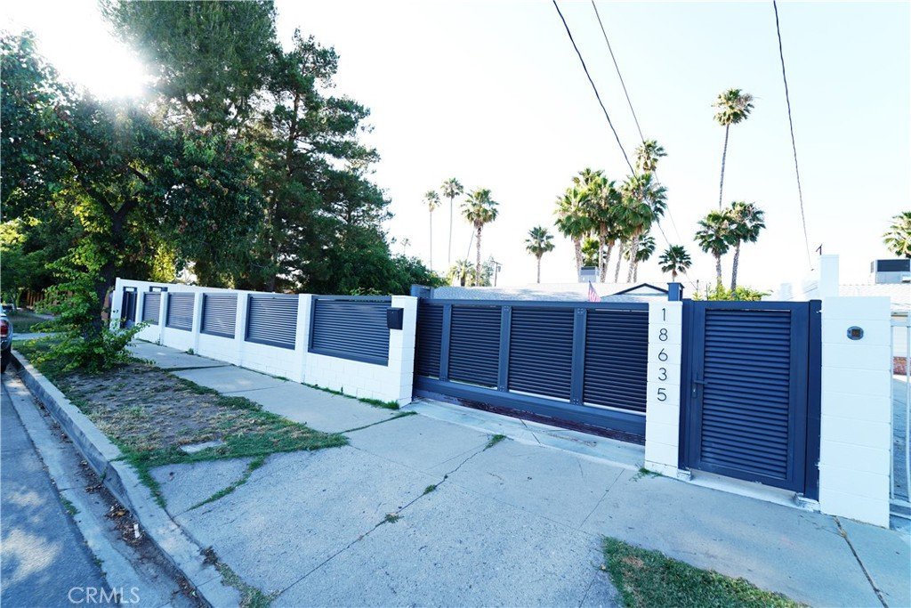 18635 Lanark Reseda CA 91335 72 18635 Lanark Reseda CA 91335