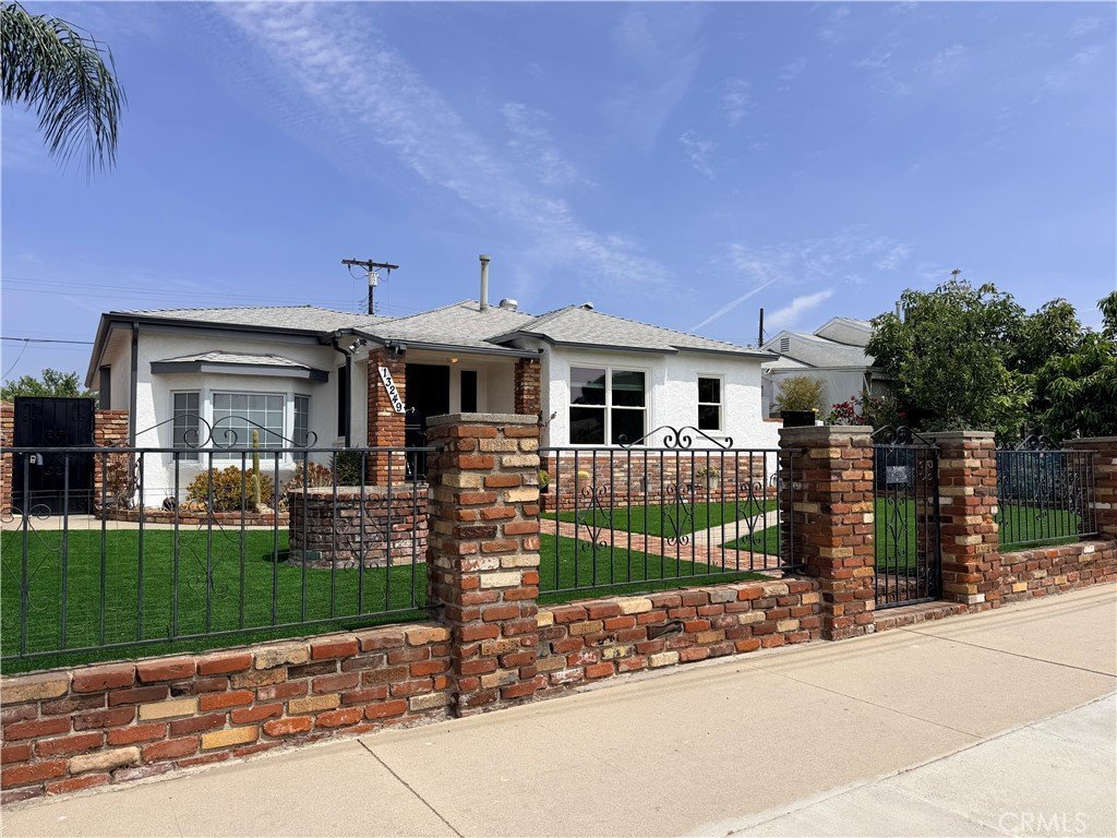 13249 Terra Bella Street Pacoima CA 91331 22 13249 Terra Bella Street Pacoima CA 91331