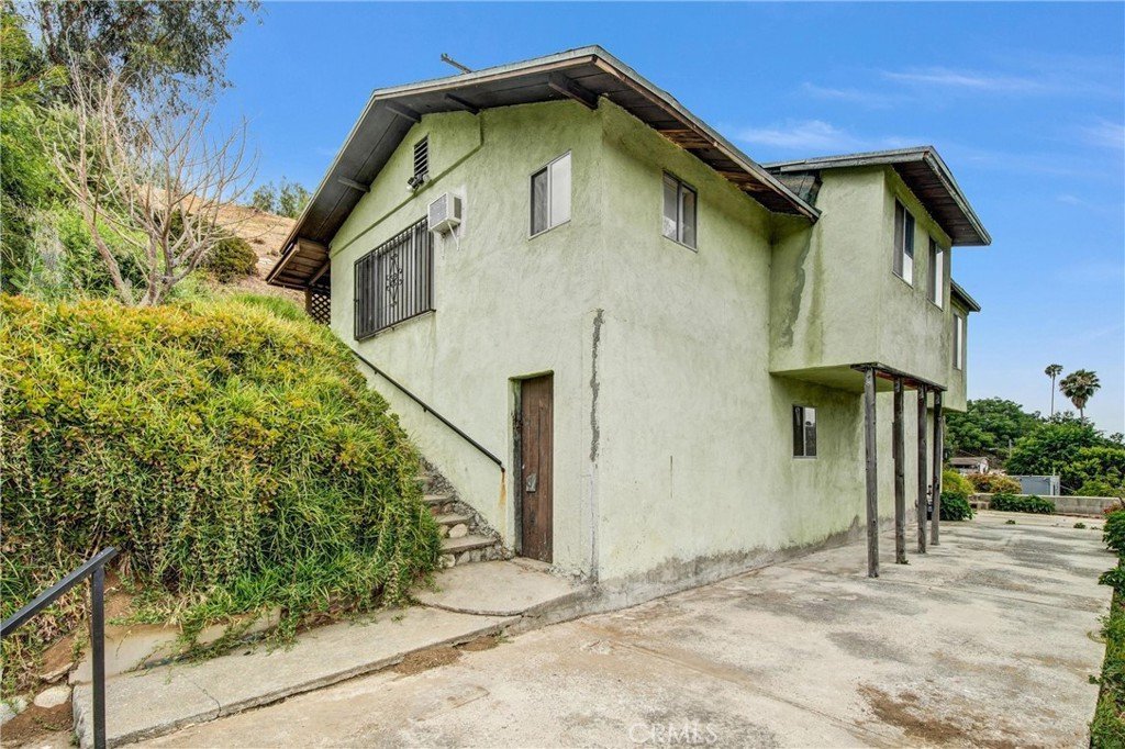 4722 Topaz Los Angeles CA 90032 32 4722 Topaz Los Angeles CA 90032