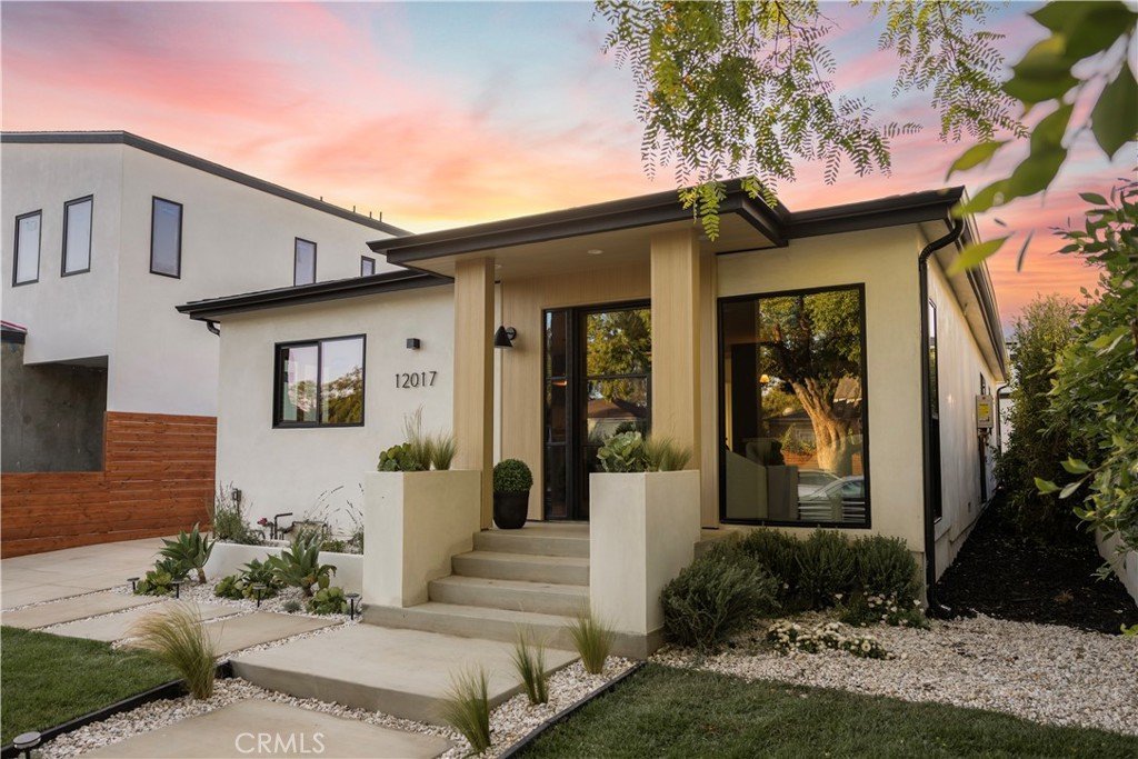 12017 Herbert Los Angeles CA 90066 44 12017 Herbert Los Angeles CA 90066