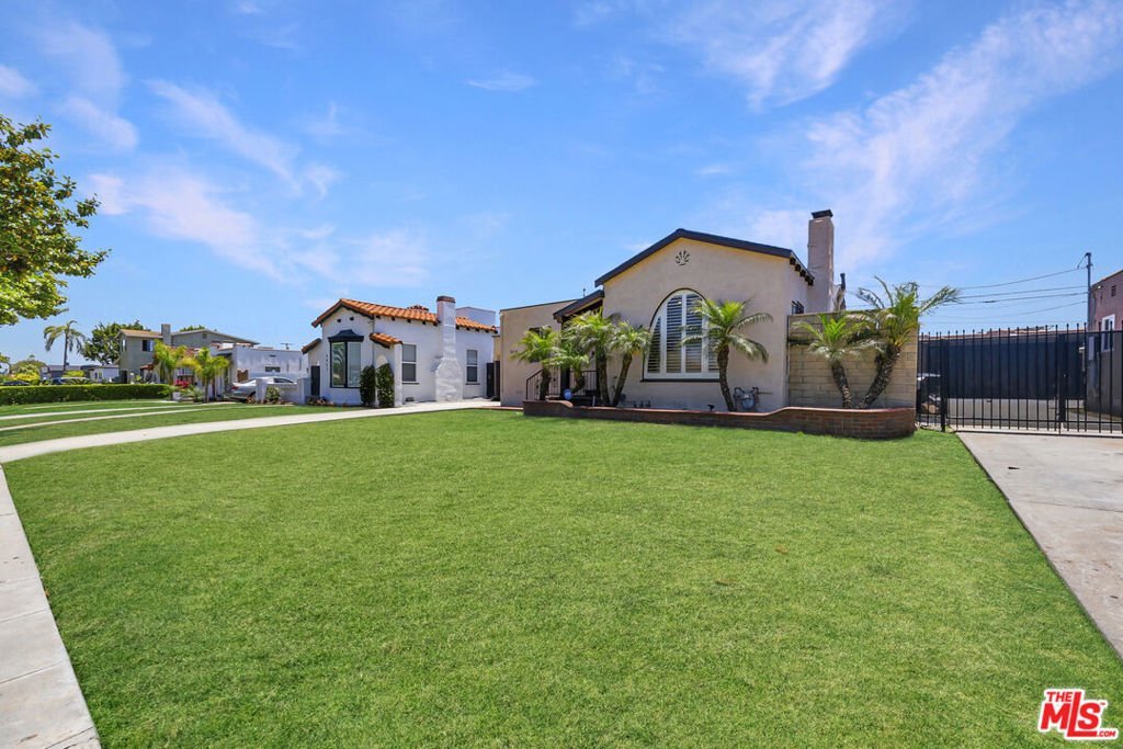 2430 W 77th Street Inglewood CA 90305 31 2430 W 77th Street Inglewood CA 90305