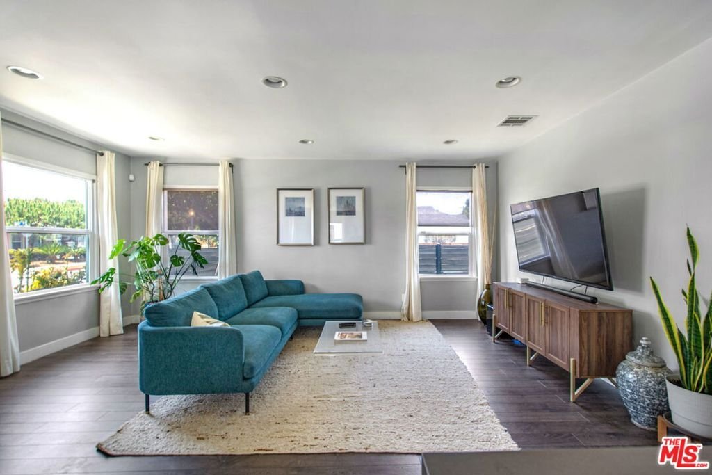 2702 Thurman Avenue Los Angeles CA 90016 34 2702 Thurman Avenue Los Angeles CA 90016