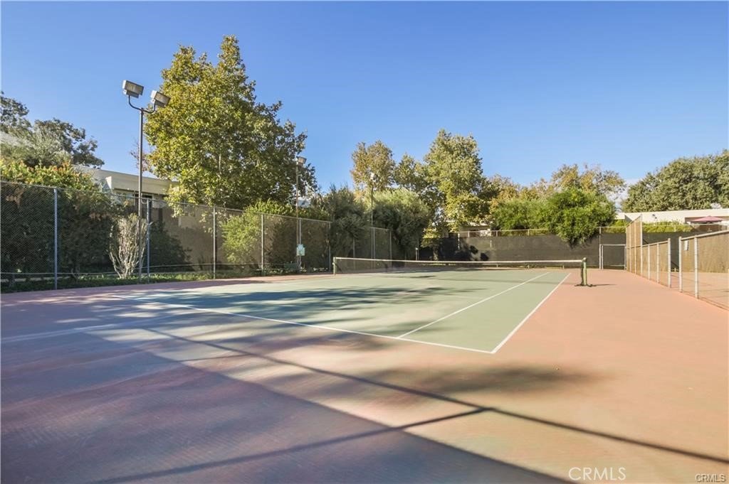 23515 Lyons Avenue 240 Valencia CA 91355 16 23515 Lyons Avenue 240 Valencia CA 91355