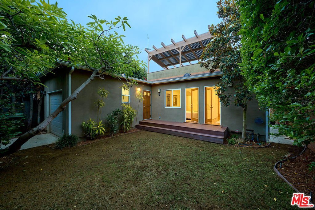 3628 Rosewood Avenue Los Angeles CA 90066 27 3628 Rosewood Avenue Los Angeles CA 90066