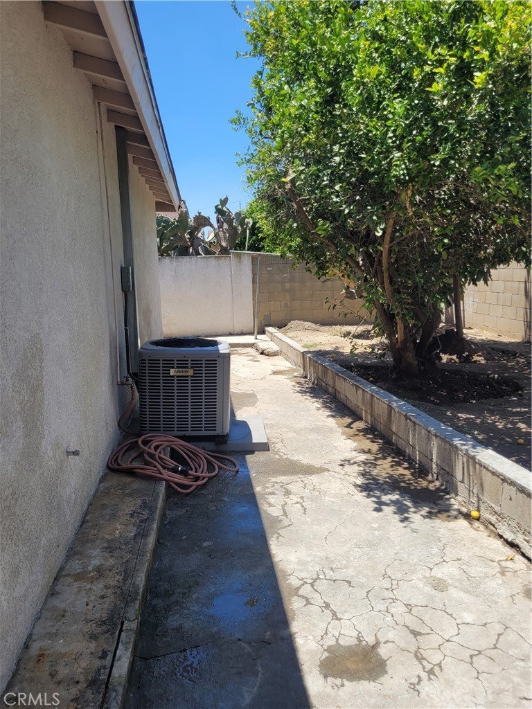 11923 Algardi Norwalk CA 90650 17 11923 Algardi Norwalk CA 90650