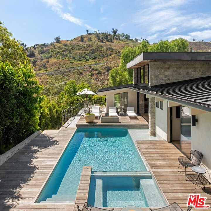 3764 Las Flores Canyon Road Malibu CA 90265 36 3764 Las Flores Canyon Road Malibu CA 90265