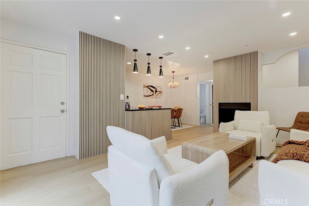 15044 Nordhoff Street 8 North Hills CA 91343 43 15044 Nordhoff Street 8 North Hills CA 91343
