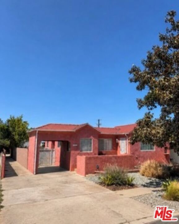 1929 Carmona Avenue Los Angeles CA 90016 1 1929 Carmona Avenue Los Angeles CA 90016