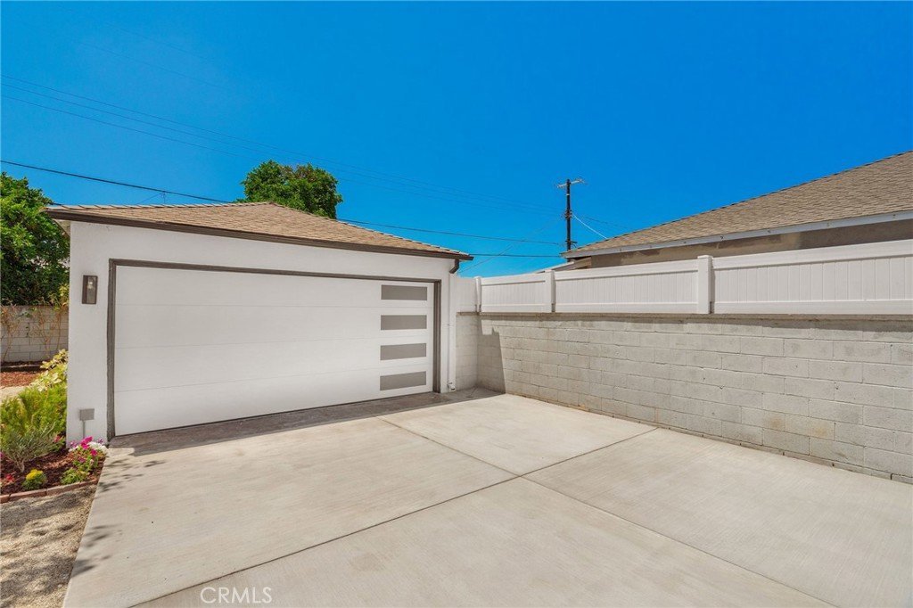 17200 Lanark Street Lake Balboa CA 91406 26 17200 Lanark Street Lake Balboa CA 91406
