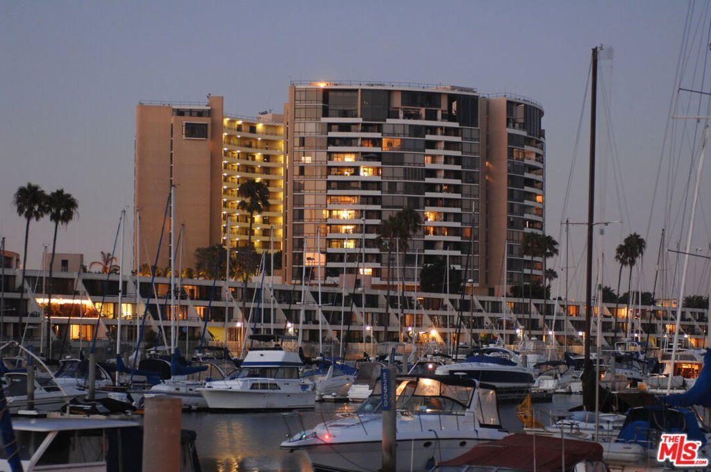 4267 Marina City Drive PH 5 Marina Del Rey CA 90292 50 4267 Marina City Drive PH 5 Marina Del Rey CA 90292