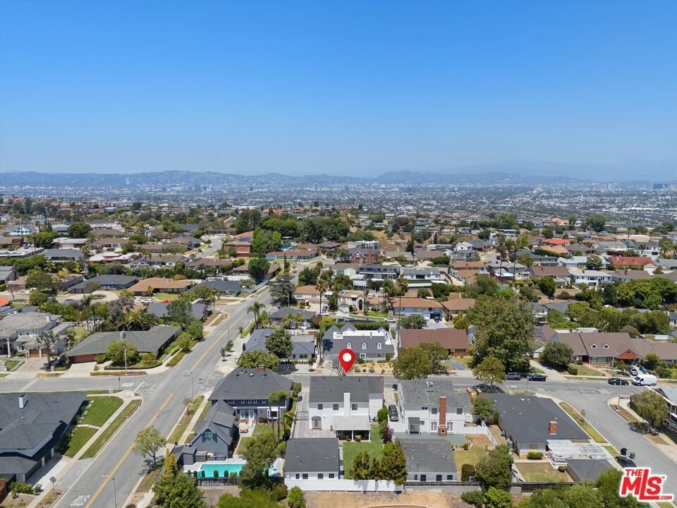 4154 Olympiad Drive View Park CA 90043 36 4154 Olympiad Drive View Park CA 90043
