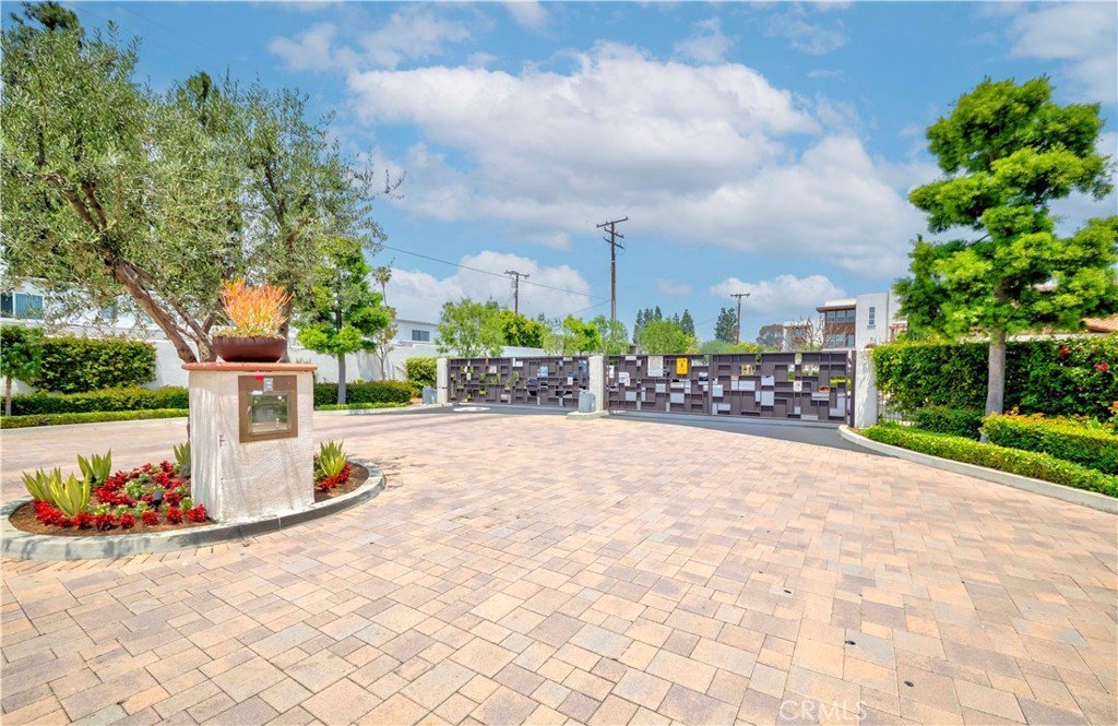 9213 Sunshine Place Downey CA 90240 35 9213 Sunshine Place Downey CA 90240