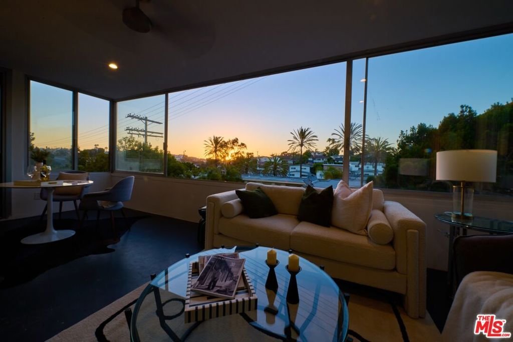 8701 Delgany Avenue 216 Playa Del Rey CA 90293 26 8701 Delgany Avenue 216 Playa Del Rey CA 90293