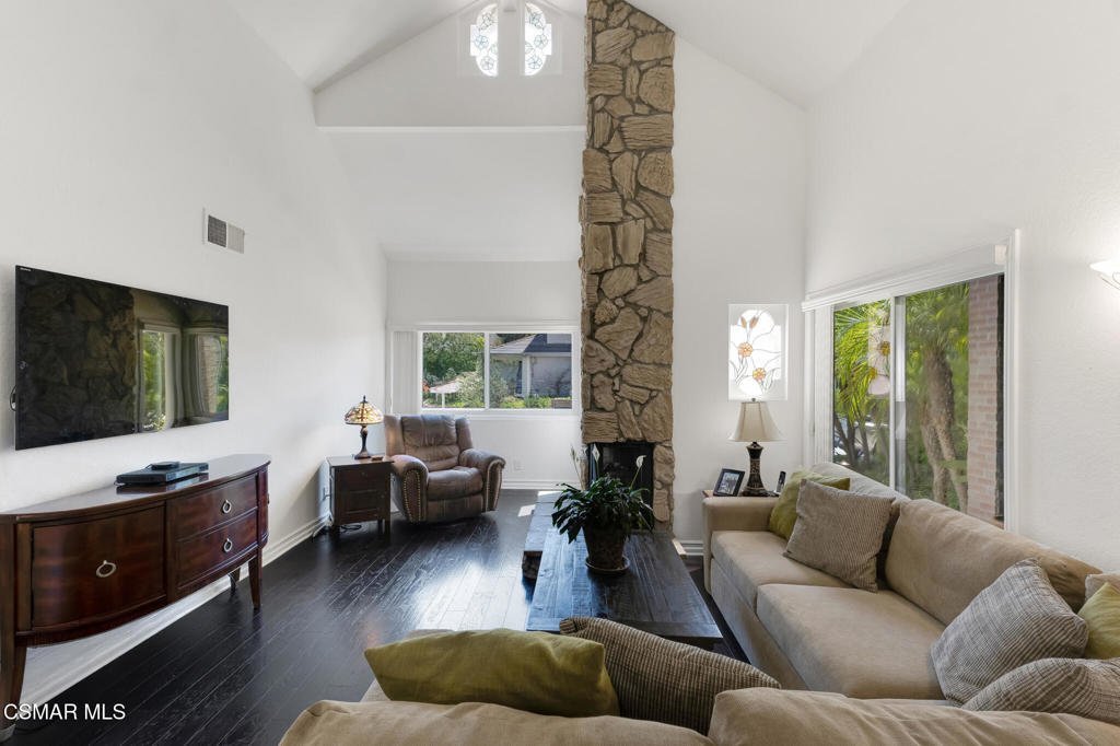 30049 Trail Creek Drive Agoura Hills CA 91301 41 30049 Trail Creek Drive Agoura Hills CA 91301