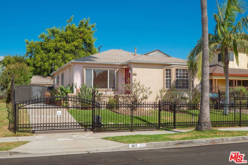 1817 S Genesee Avenue Los Angeles CA 90019 17 1817 S Genesee Avenue Los Angeles CA 90019