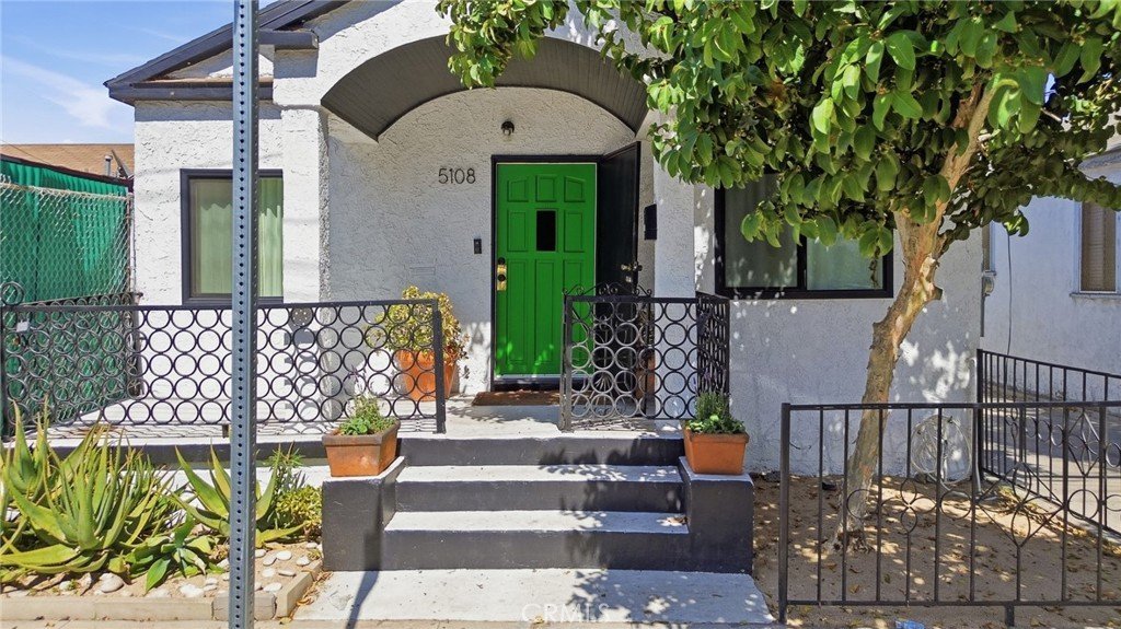 5108 Towne Avenue Los Angeles CA 90011 28 5108 Towne Avenue Los Angeles CA 90011