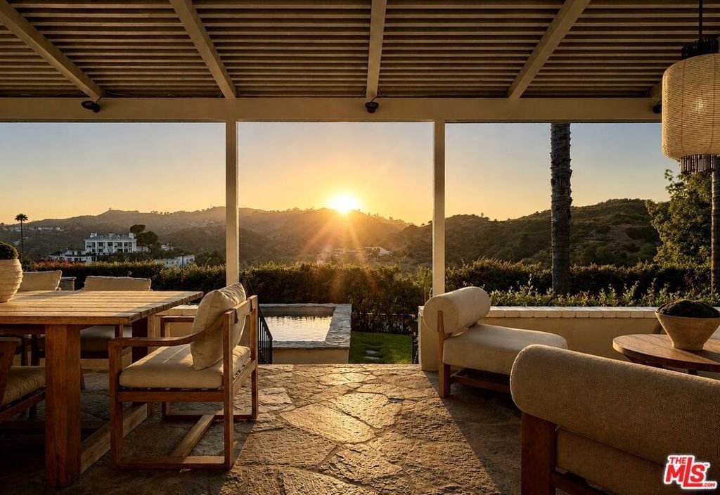 2439 Creston Way Los Angeles CA 90068 63 2439 Creston Way Los Angeles CA 90068