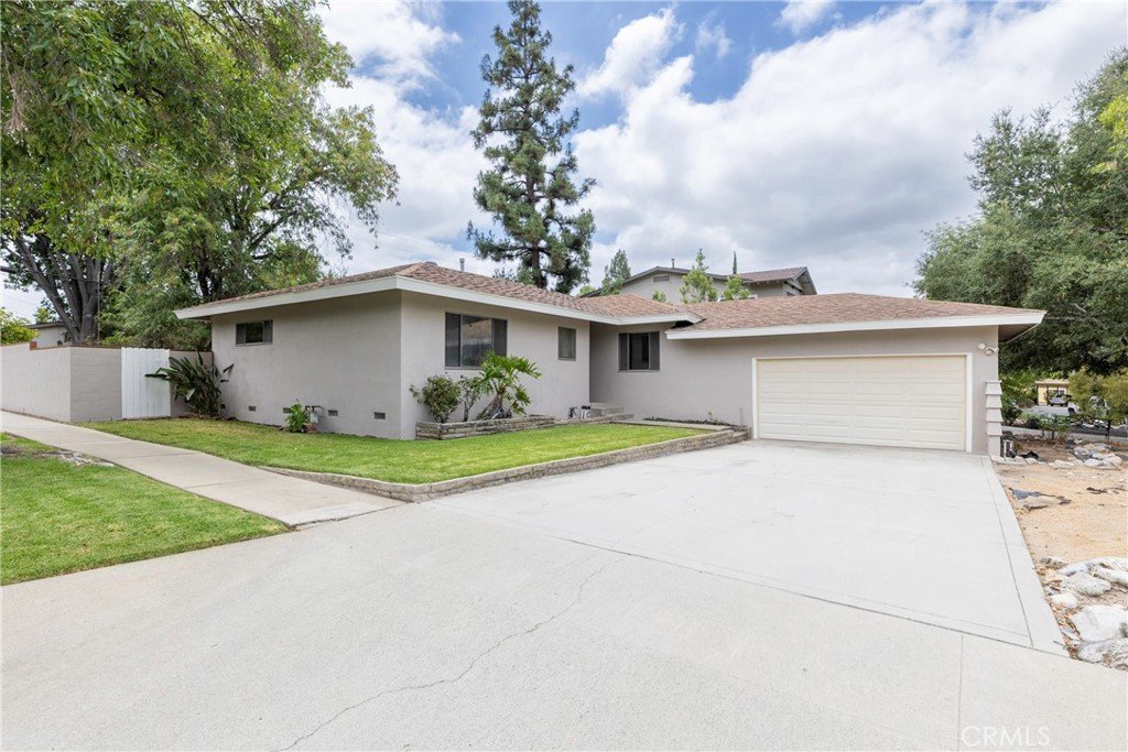 3026 Lansbury Avenue Claremont CA 91711 23 3026 Lansbury Avenue Claremont CA 91711