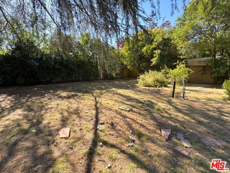 17813 Raymer Street Los Angeles CA 91325 27 17813 Raymer Street Los Angeles CA 91325
