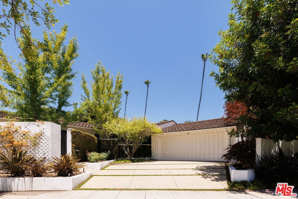880 Canterbury Road San Marino CA 91108 51 880 Canterbury Road San Marino CA 91108