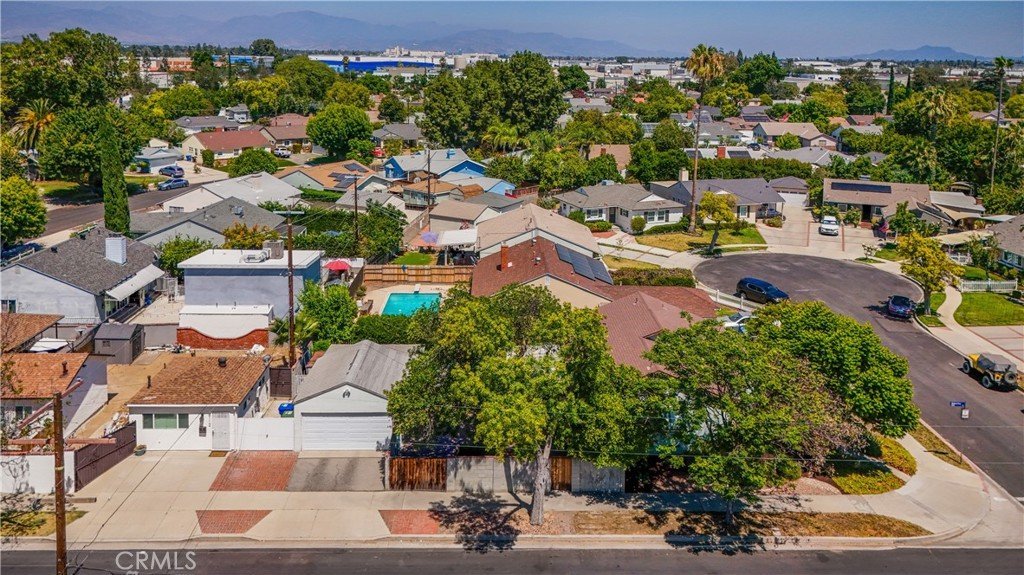 17061 Lorne Lake Balboa CA 91406 39 17061 Lorne Lake Balboa CA 91406