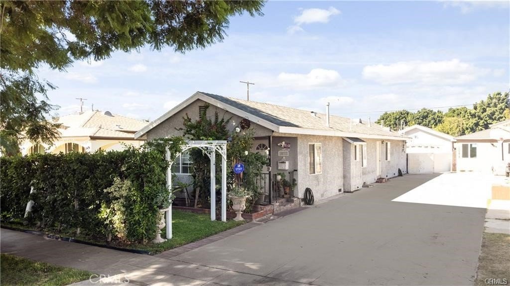 10031 San Antonio South Gate CA 90280 1 10031 San Antonio South Gate CA 90280