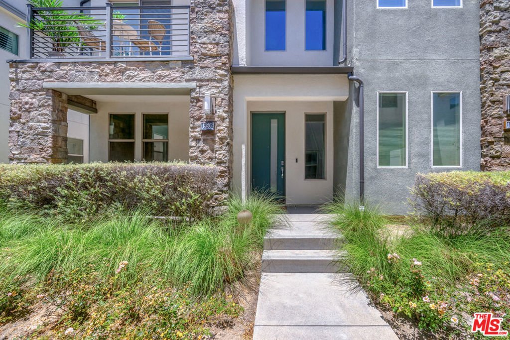 19508 Empire Lane Northridge CA 91324 24 19508 Empire Lane Northridge CA 91324