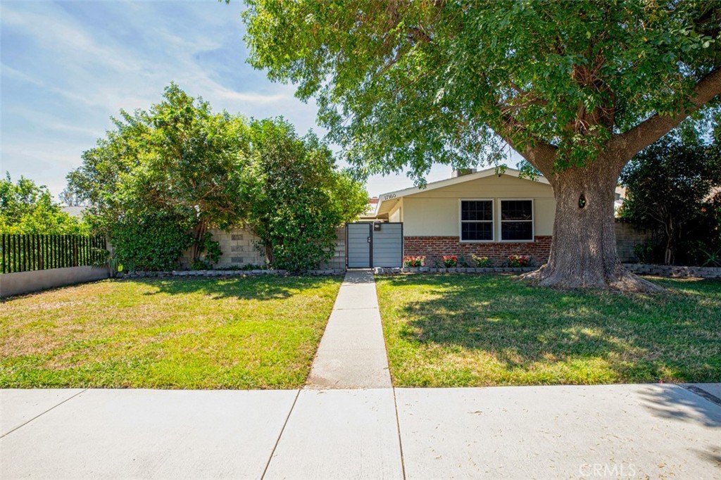 17160 Rinaldi Granada Hills CA 91344 25 17160 Rinaldi Granada Hills CA 91344