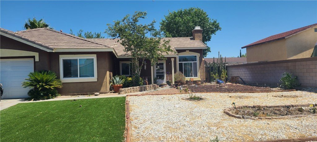 6129 Lighthouse Palmdale CA 93552 4 6129 Lighthouse Palmdale CA 93552