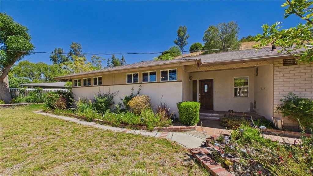 11246 Denivelle Place Tujunga CA 91042 47 11246 Denivelle Place Tujunga CA 91042