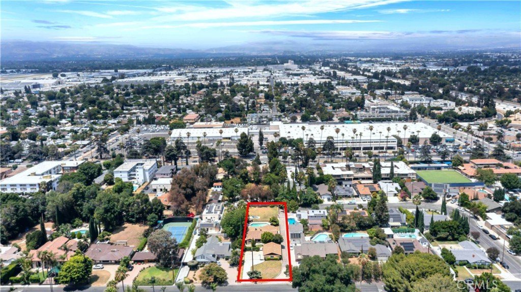 15803 Gault Street Lake Balboa CA 91406 53 15803 Gault Street Lake Balboa CA 91406