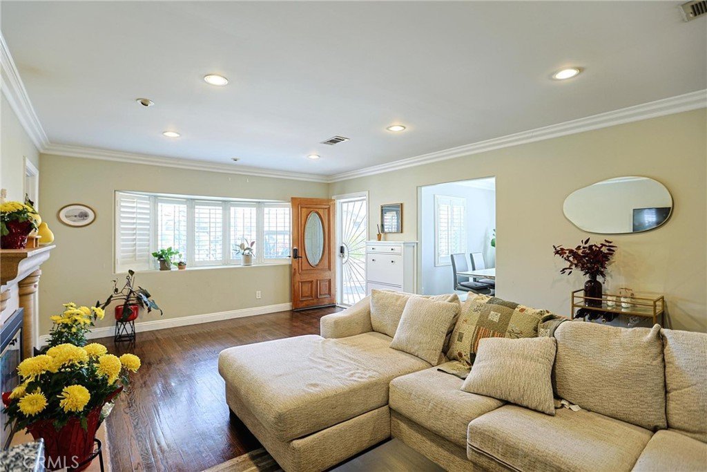 313 E 11th Azusa CA 91702 46 313 E 11th Azusa CA 91702