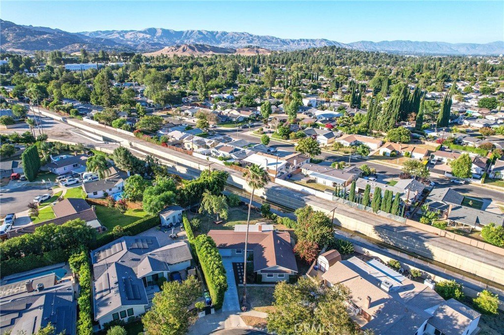 22923 Arminta Street West Hills CA 91304 35 22923 Arminta Street West Hills CA 91304